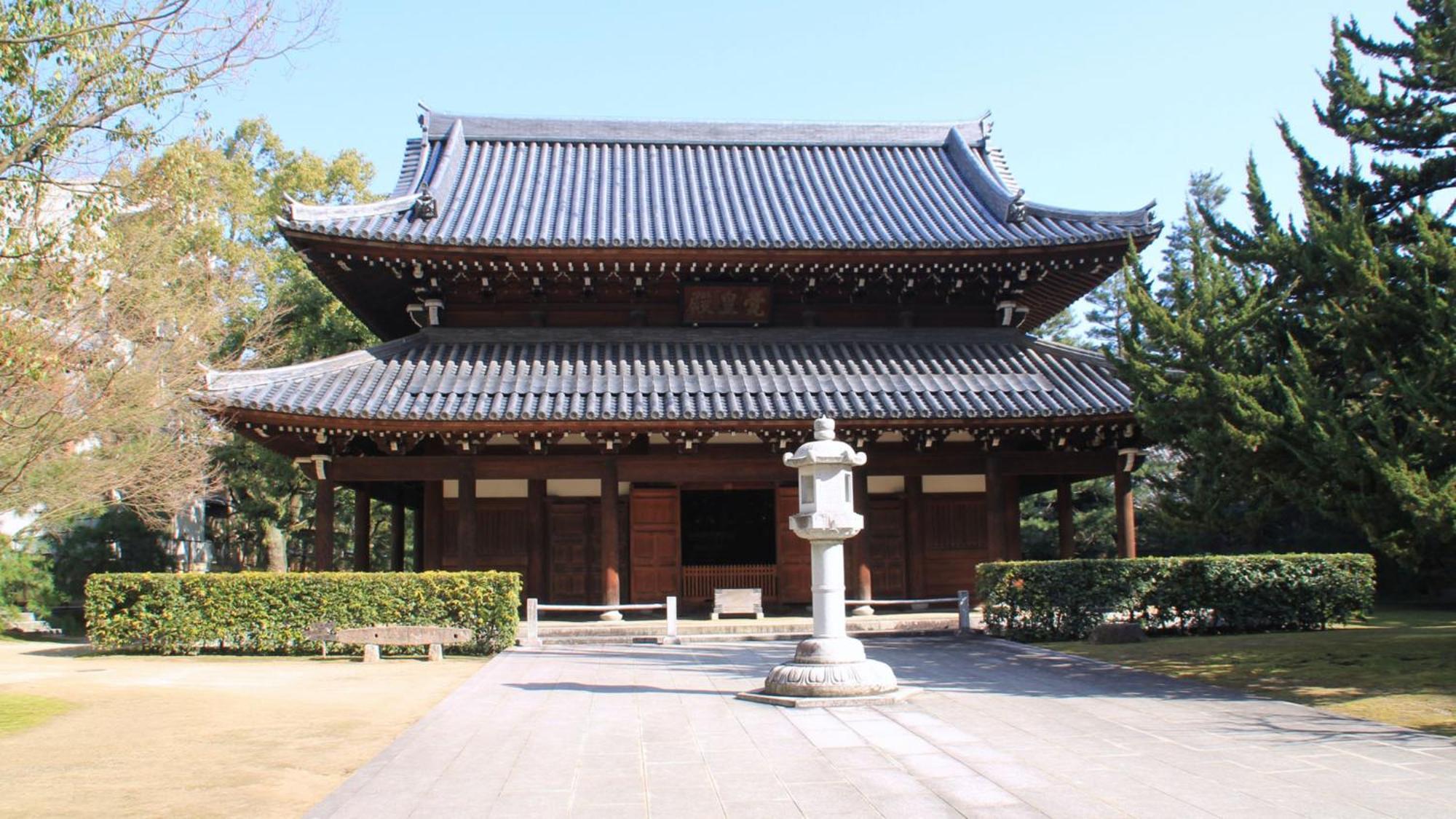 Toyoko Inn Hakata-Guchi Ekimae Fukuoka  Exterior foto
